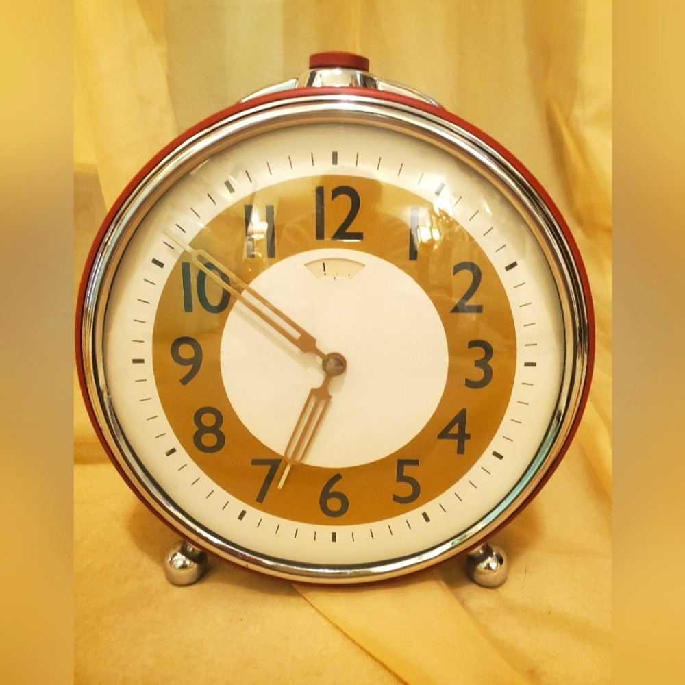 Pottery Barn Retro Deep Red Round Table Clock w/ Brushed Gold Accents, Soft Tick